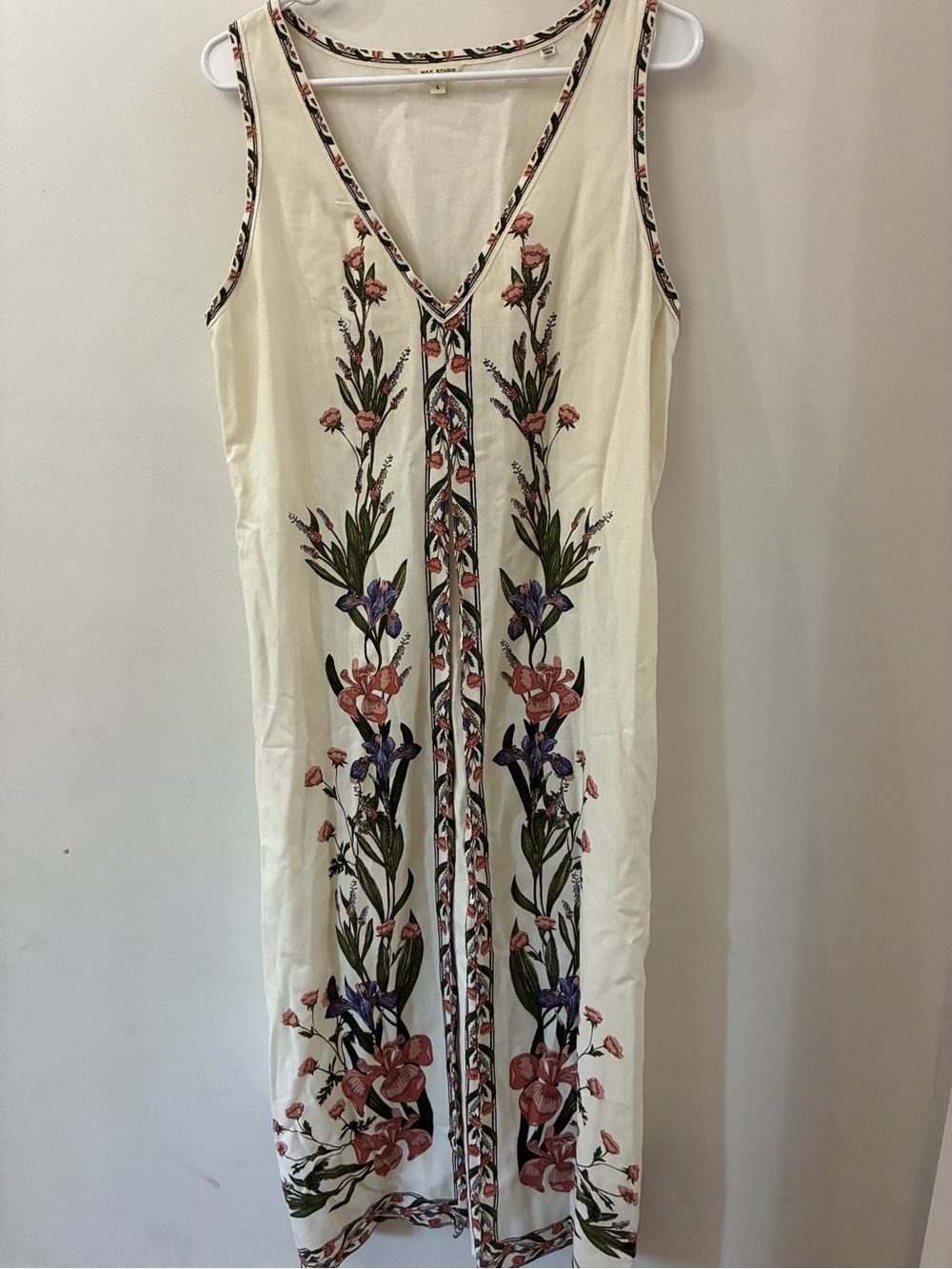 Max Studio - Cream and Floral V-Neck Sleeveless maxi Dress - large